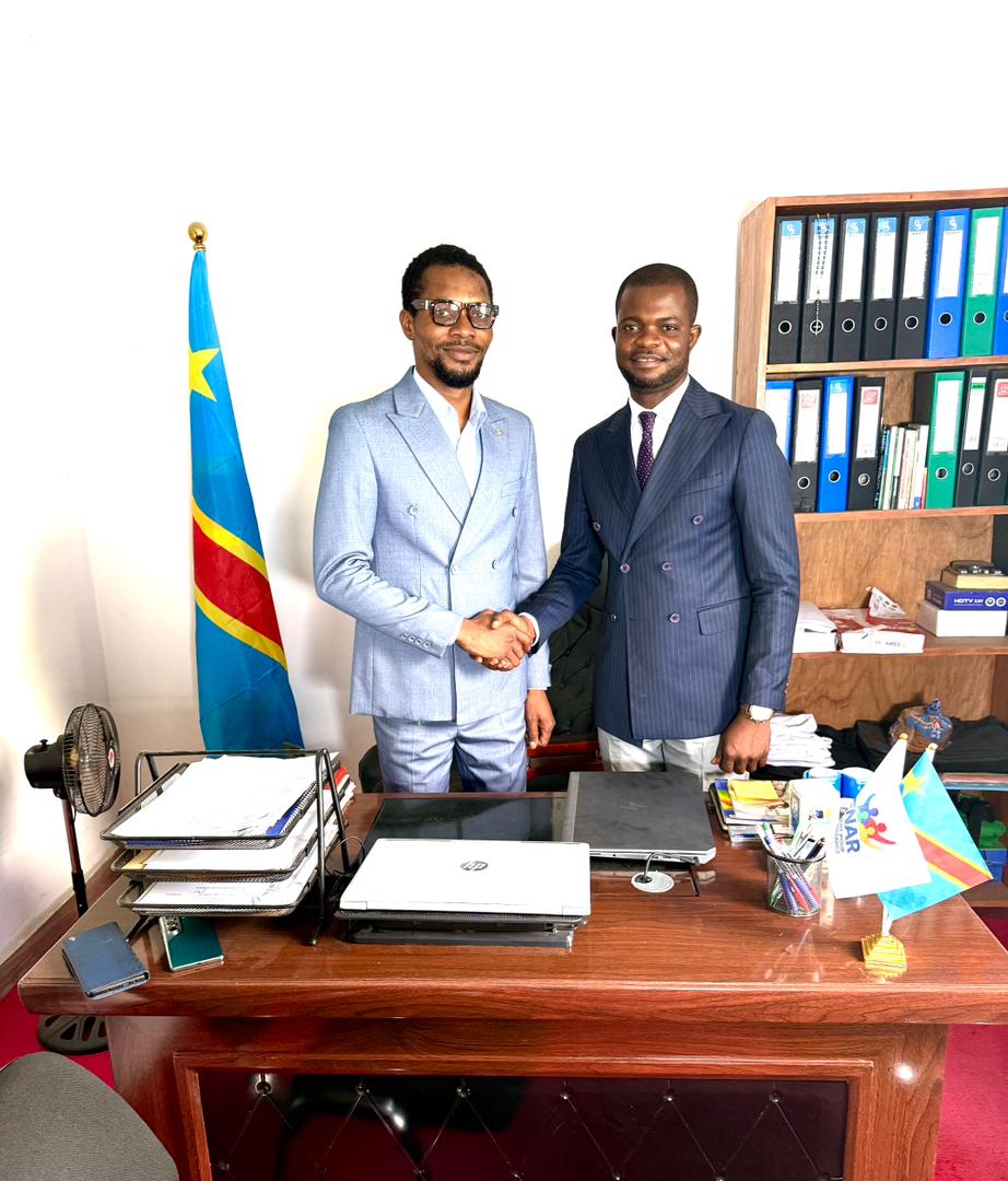 Équateur : un échange constructif entre le Président national de d’ENAR et le Président du Conseil provincial de la Jeunesse