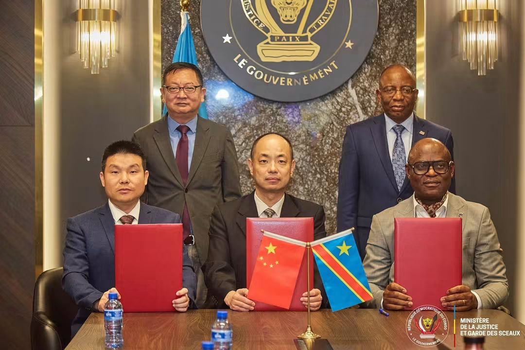 Justice juvénile : Guillaume Ngefa réceptionne le nouveau Tribunal pour enfants de Kinshasa/Kalamu offert par la Chine