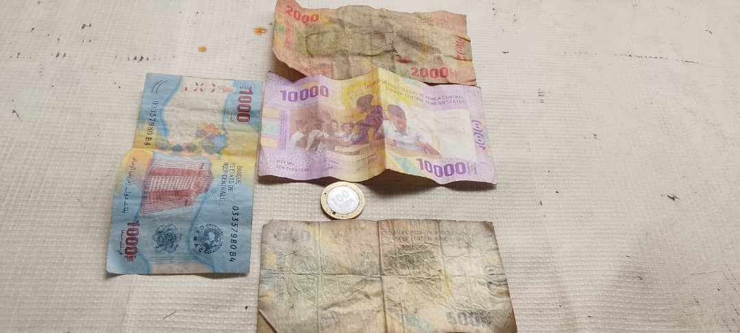 Brazza-Ville : le franc CFA au cœur des échanges : une monnaie qui accompagne le quotidien malgré le défi de la petite monnaie